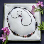 Niepokonana naszyjnik na ochronę energetyczną i siłę serca czarny turmalin różowy turmalin