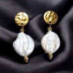 Kolczyki z perłą kolczyki wiszące z perłą barokową