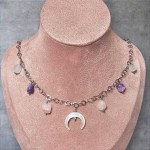 Lunula Naszyjnik na wydobycie kobiecości choker księżyc ametyst kwarc różowy