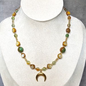 Pawie Oko Lunula Naszyjnik z zawieszką w kształcie księżyca Lunuli  z Agatu i Muszli na sznurku